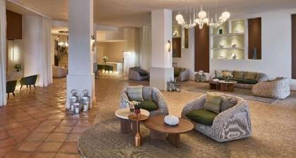 Conrad Chia Laguna Sardinia