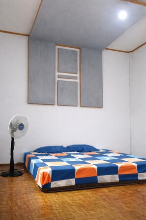 Family Double Room, 1 Bedroom | Laptop workspace, blackout drapes, bed sheets - Nata homestay (Bone Baru)