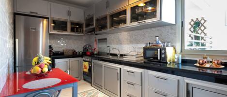 Microwave, oven