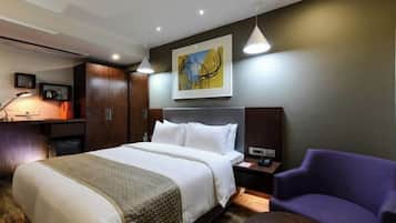 Cribs/infant beds