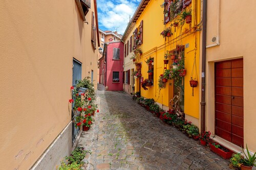 Casa Marina: Sea, Bikes, Art