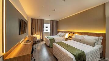 Rom – superior | Safe på rommet, skrivebord for bærbar PC, wi-fi (inkludert) og sengetøy