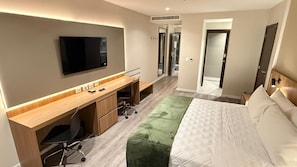 Double Room | In-room safe, laptop workspace, free WiFi