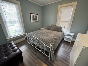 2 soverom, strykejern/-brett, wi-fi og sengetøy