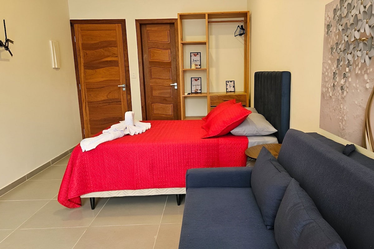 Apartamento conforto | 1 quarto, escrivaninha, espaço de trabalho para notebook