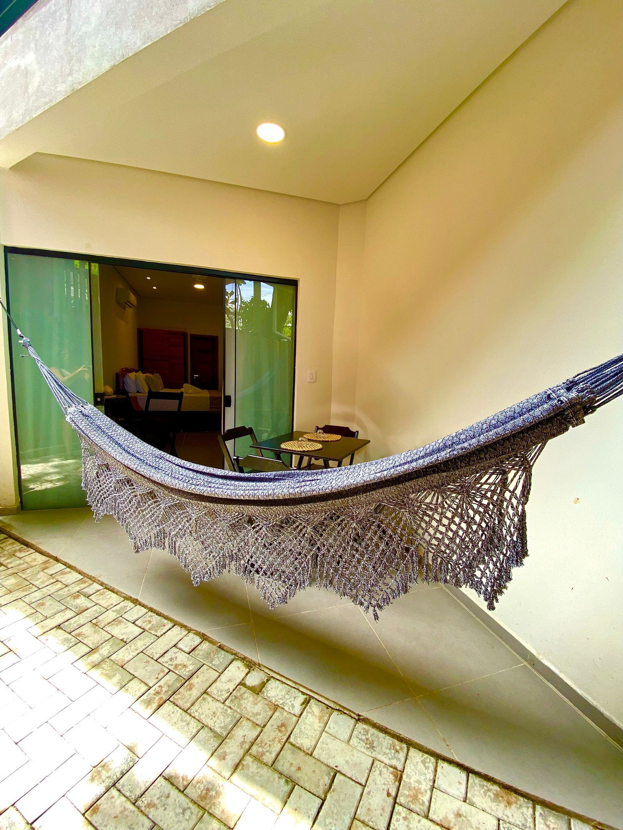 Apartamento conforto | Opções para refeição ao ar livre