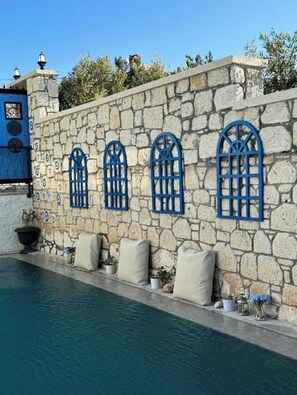 Seasonal outdoor pool - Ambers Alaçatı (Cesme)