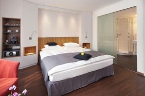 Cribs/infant beds - Hotel Rutli (Zurich)