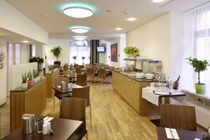 Unclassified image, 2 of 3, button - Hotel Rutli (Zurich)