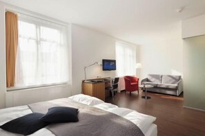 Cribs/infant beds - Hotel Rutli (Zurich)