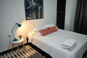 2 bedrooms, iron/ironing board, WiFi, bed sheets