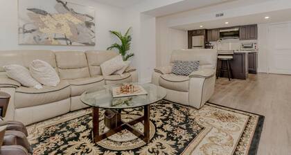 Luxury basement apartment in Oakville