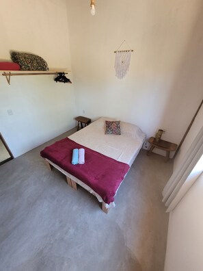 Bügeleisen/Bügelbrett, WLAN, Bettwäsche