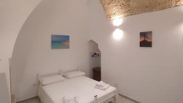 1 camera, Wi-Fi gratuito, lenzuola