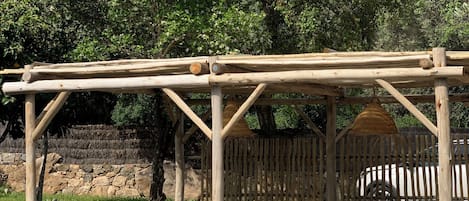 Alberca al aire libre y alberca climatizada