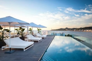 Piscina externa