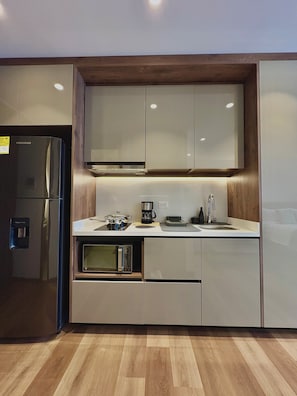 Comfort-Apartment, Stadtblick | Eigene Küche