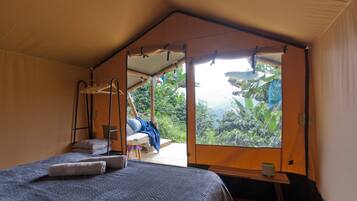 Comfort Tent, 1 Queen Bed, Patio, Mountain View