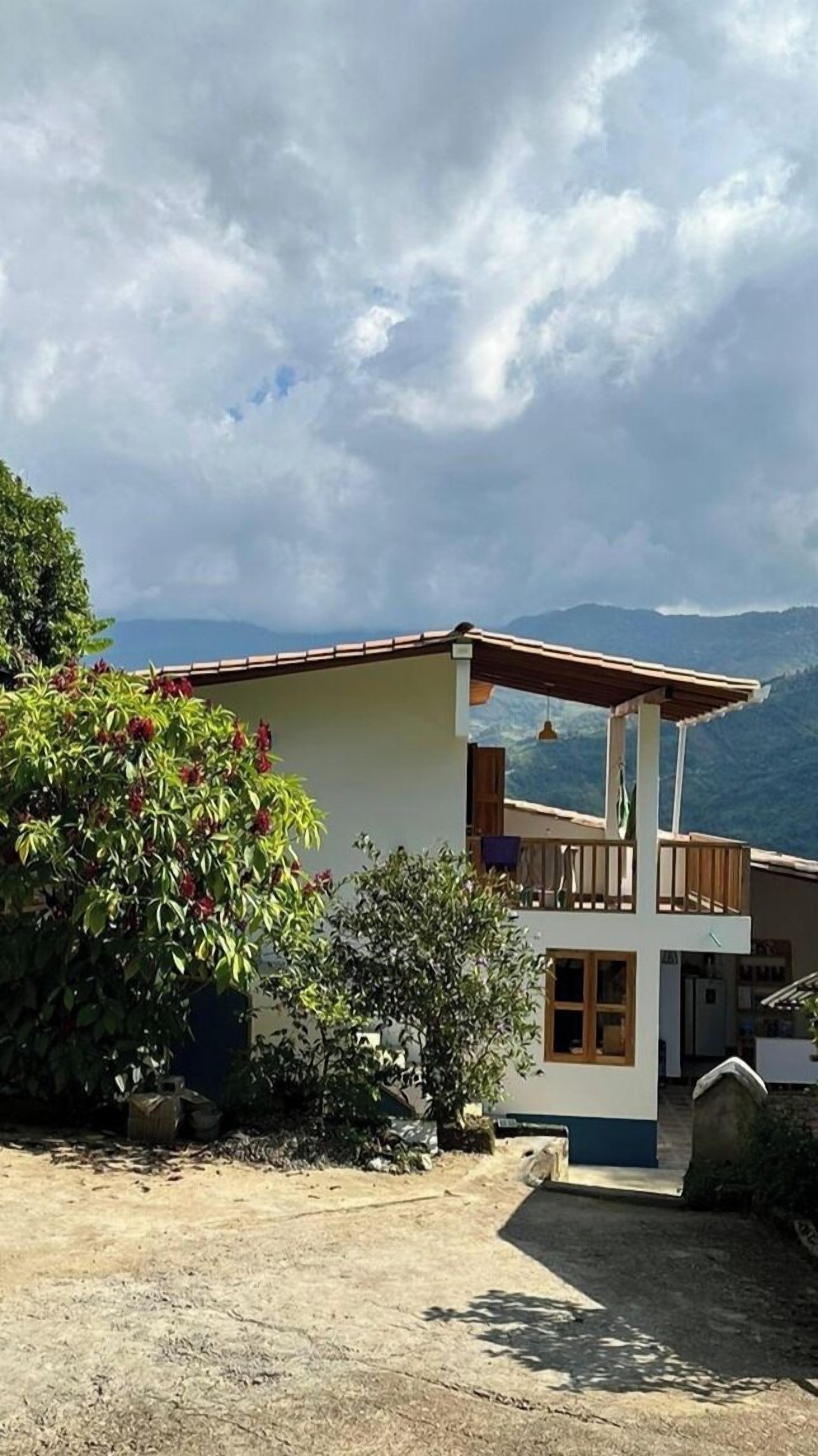 ด้านหน้าที่พัก