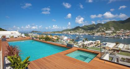 C316 - Lagoon view with balcony