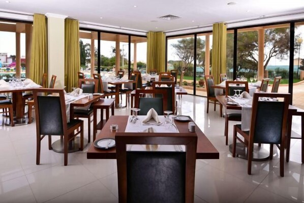 Restaurant - Vila Gale Atlantico (Guia)