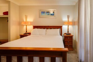 4 Schlafzimmer, Bügeleisen/Bügelbrett, Reisekinderbett, kostenloses WLAN