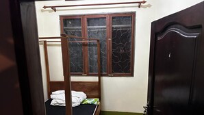 6 Schlafzimmer, Bügeleisen/Bügelbrett, WLAN, Bettwäsche