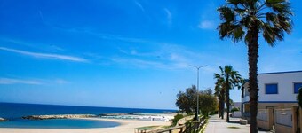 150 meters from the beach, lovely three-room apartment with terrace