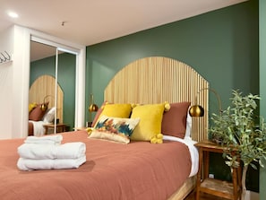 1 chambre, fer et planche à repasser, Wi-Fi gratuit, draps fournis