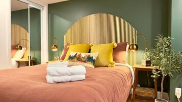 1 bedroom, iron/ironing board, free WiFi, bed sheets