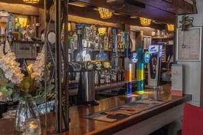 Bar (on property) - Best Western Beachcroft Hotel (Felpham)