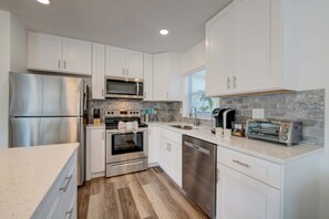 Private kitchen - Break of Dawne (Kissimmee)