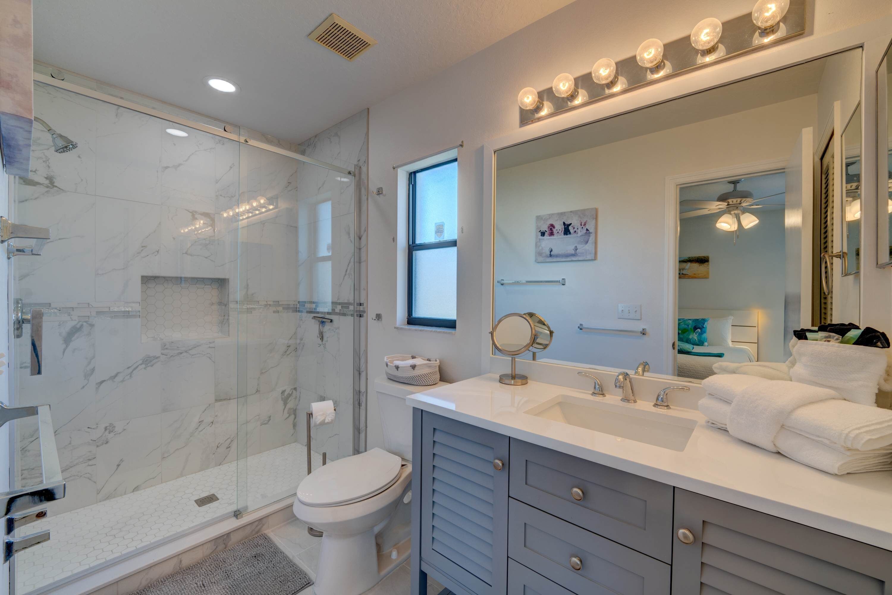 House, Multiple Beds, Patio, Garden View (Break Of Dawne) | Bathroom