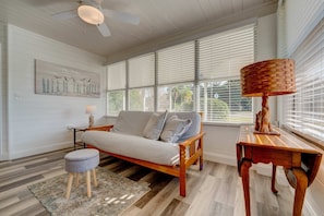 House, Multiple Beds, Patio, Garden View (Break Of Dawne) | Living area | 42-inch flat-screen TV with digital channels