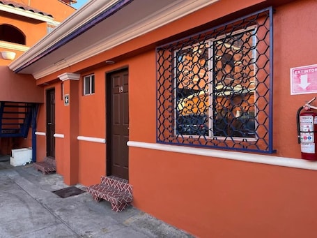 Fachada de la propiedad