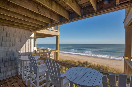 50 feet to the sand! Stunning Sunrise & Sunsets 3bed 2-1/2 bath in North Topsail
