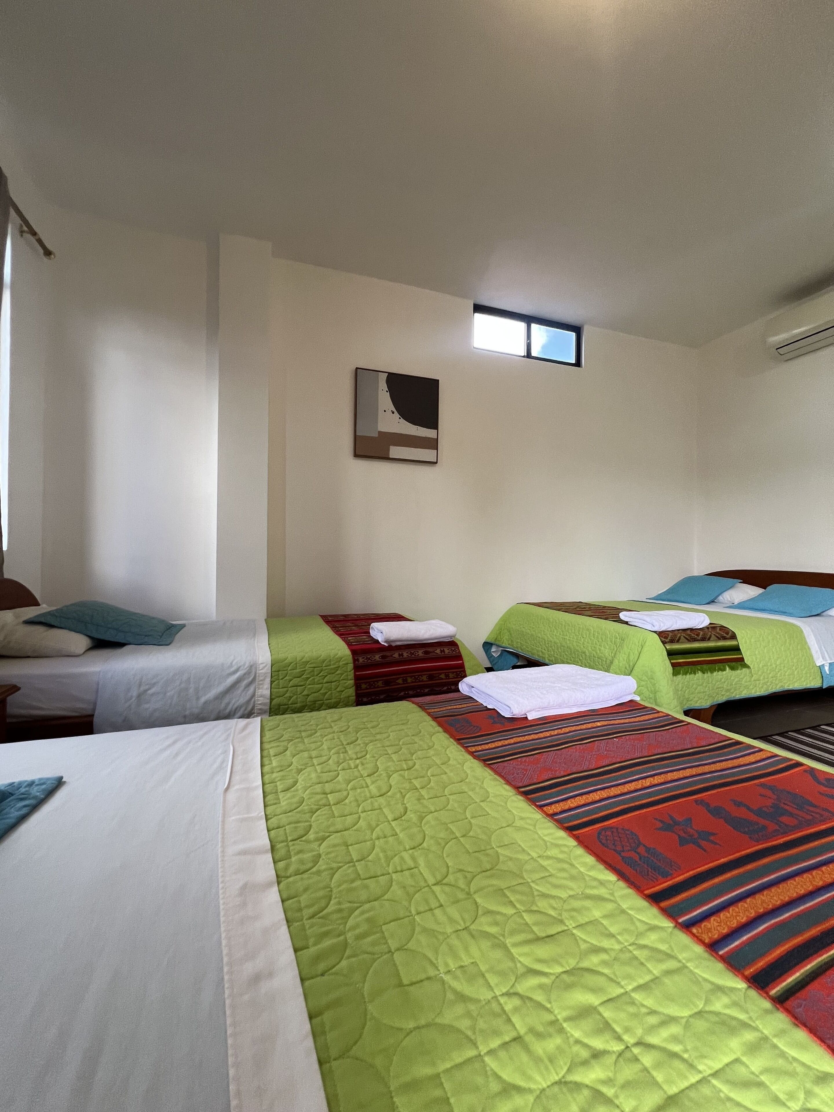 Chambre Triple Standard, balcon, vue ville