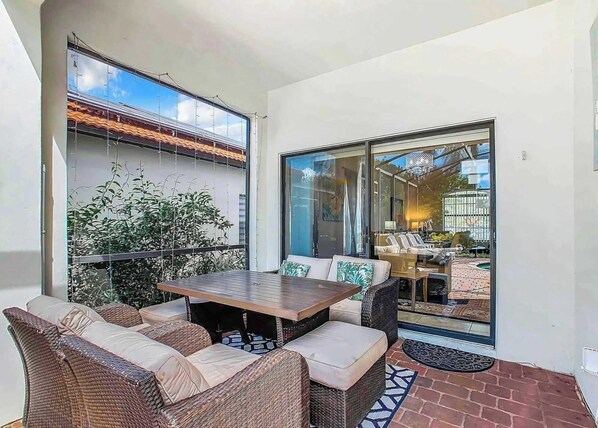 House, Multiple Beds, Pool Access, Garden View (Coco Villa) | Outdoor dining