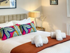 1 chambre, bureau, fer et planche à repasser, Wi-Fi gratuit