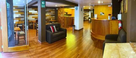 Check-in/check-out kiosk