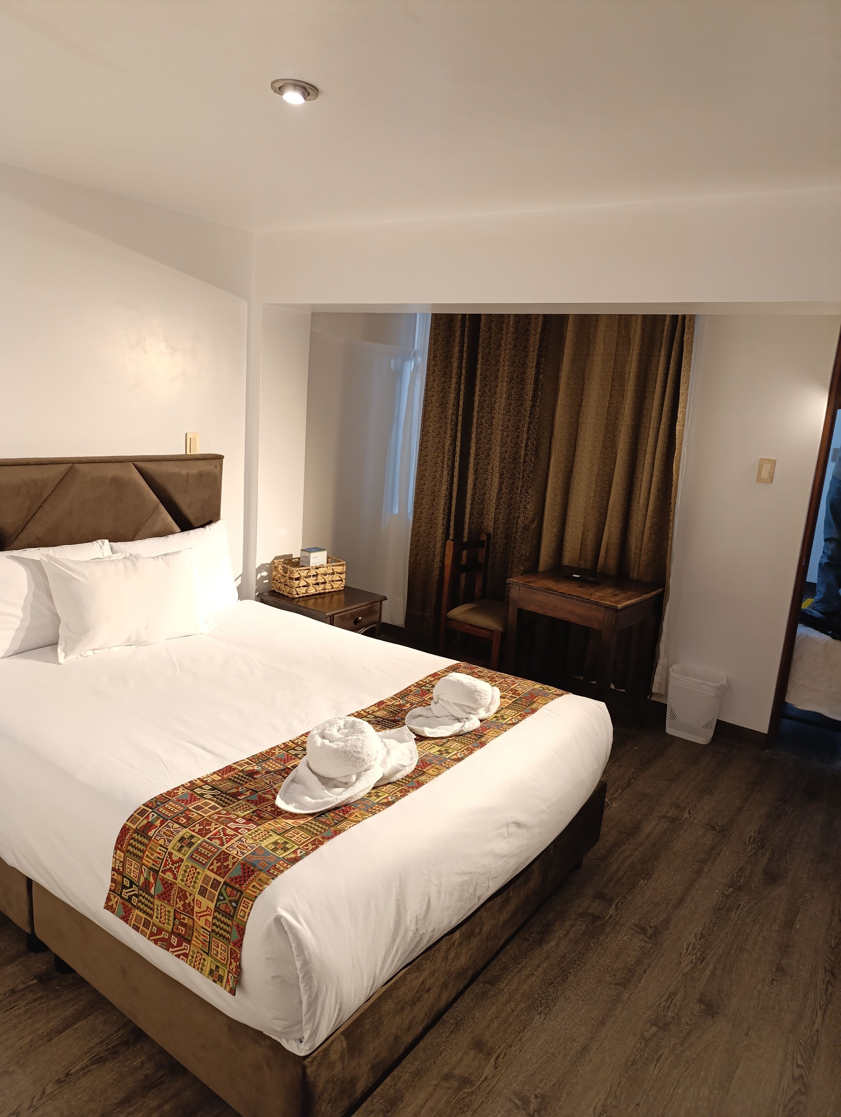 Quarto conforto, 1 quarto | Escrivaninha, espaço de trabalho para notebook, Wi-Fi de cortesia