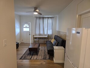 Fernseher, Stereoanlage