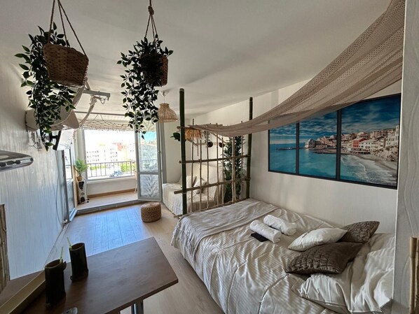 1 bedroom, iron/ironing board, bed sheets