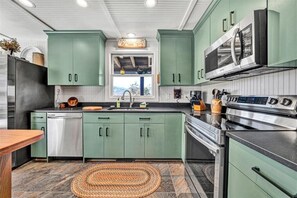 Microwave, oven, stovetop, dishwasher