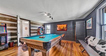 Charming, fully renovated 19th century cabin with spectacular views. 4 BR, 2 BA.