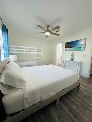 2 chambres, fer et planche à repasser, Wi-Fi gratuit, draps fournis