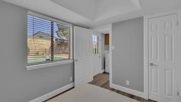 4 bedrooms, iron/ironing board, travel cot, free WiFi