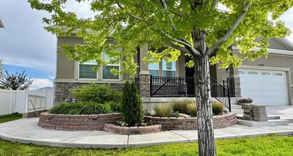 Jordan River Retreat. Charming 1 bedroom apartment in Lehi Ut on the river.