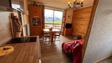1 chambre, lit de bébé portatif