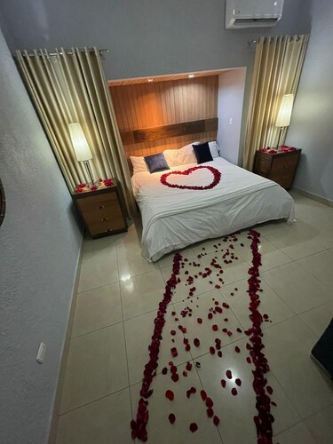 Serenity in a 3-bdr Villa in SAJOMA w/ Pool, WiFi, AC, Jacuzzi etc